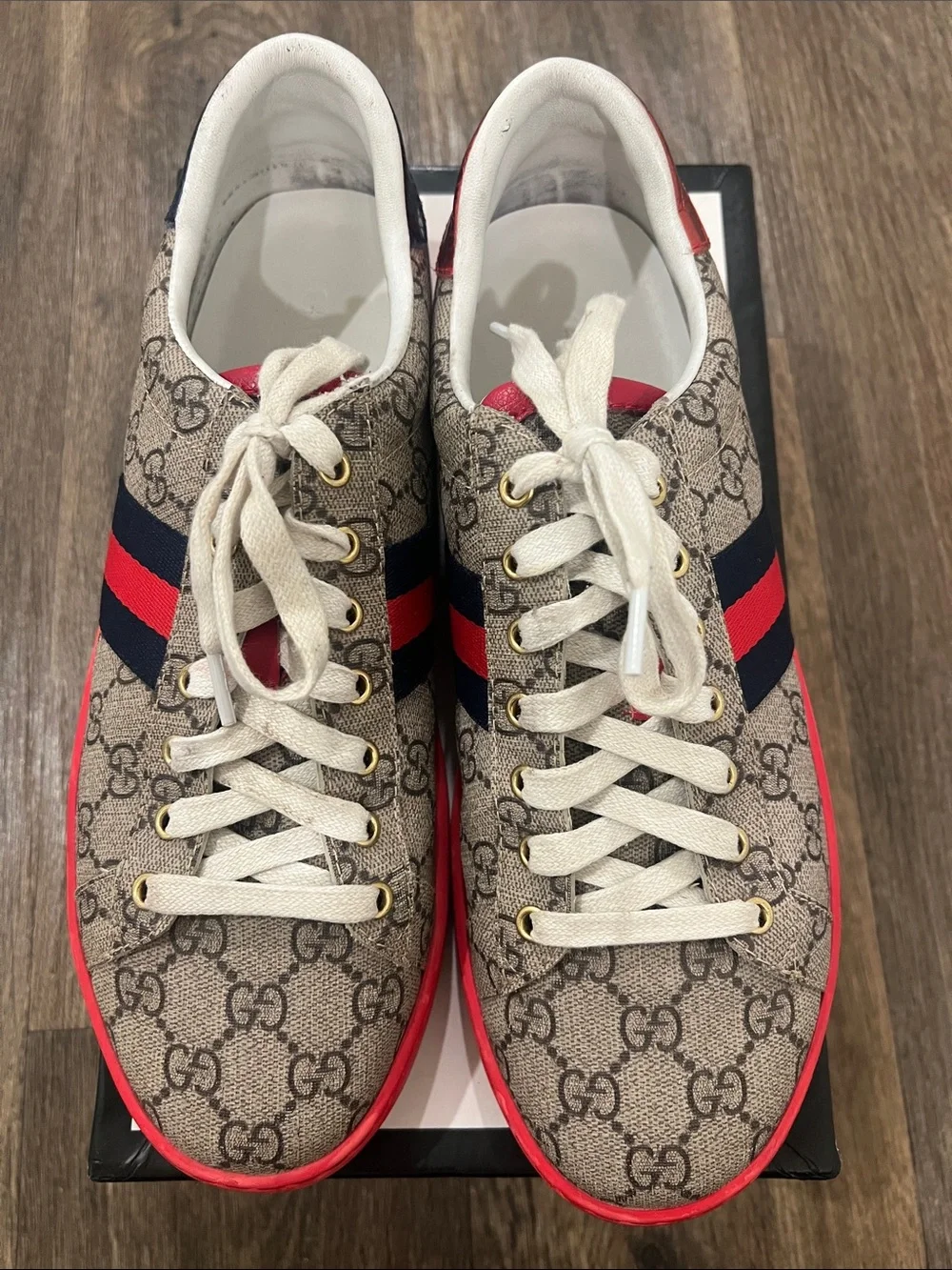 Gucci GG Supreme Canvas Sneakers in Beige with Red & Navy Accents